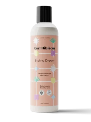 curl-hibiscus-curl-hibiscus-styling-dream-gelee-250ml-1.webp CURL HIBISCUS STYLING DREAM GELEE 250ML