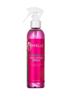 mielle-mongongo-setting-spray-240ml-1.webp MIELLE MONGONGO SETTING SPRAY 240ML